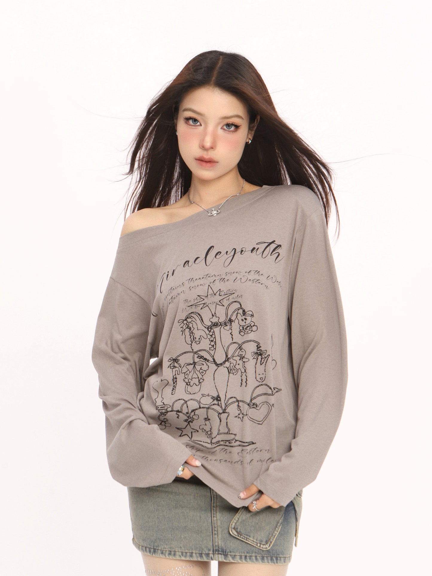 Graffiti off-the-shoulder T-shirt_N82063