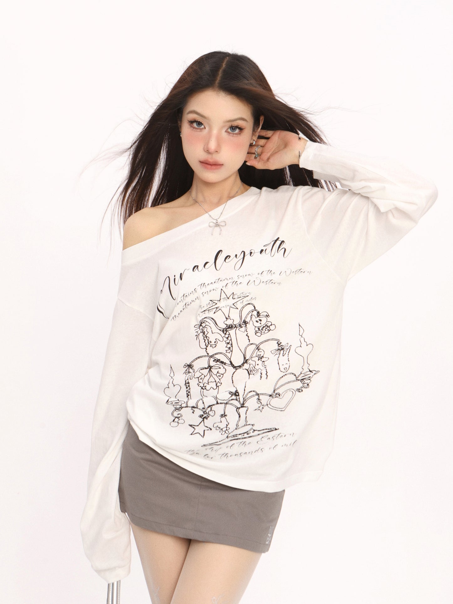 Graffiti off-the-shoulder T-shirt_N82063