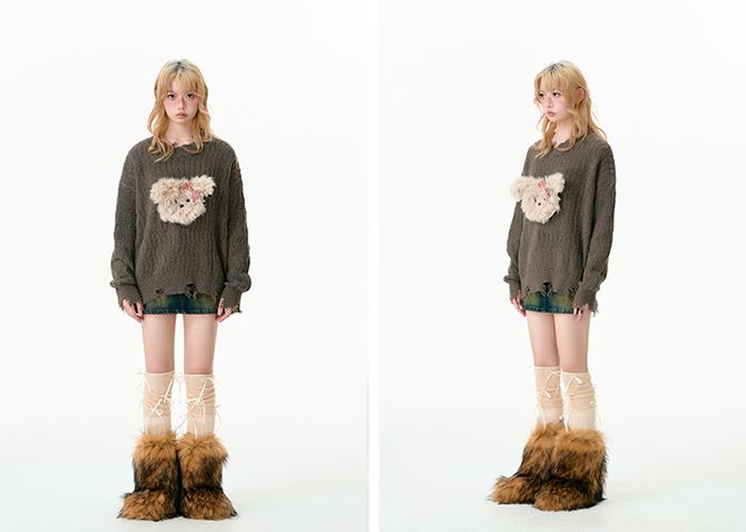 Puppy tear-off knit sweater