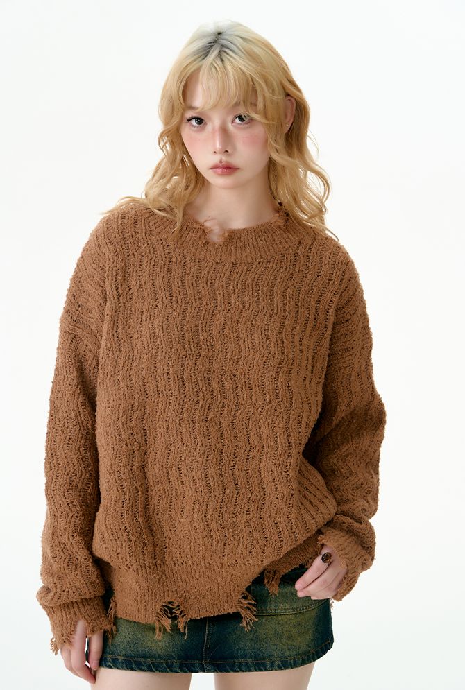 Puppy tear-off knit sweater