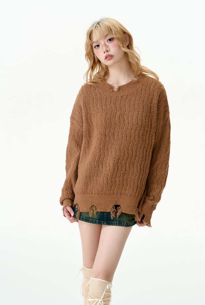 Puppy tear-off knit sweater