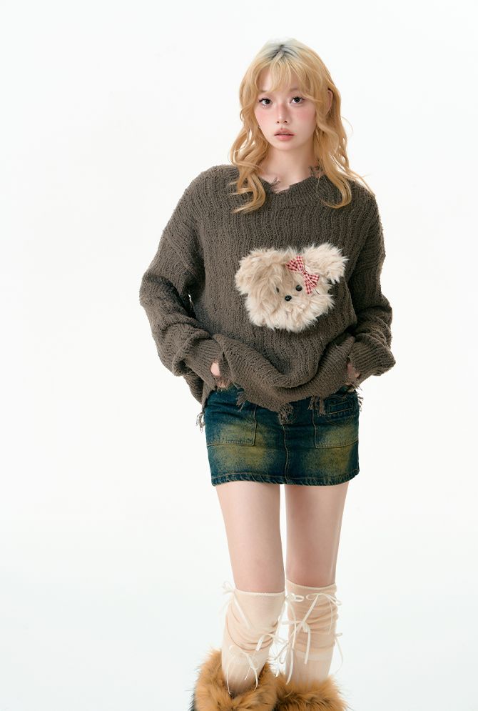 Puppy tear-off knit sweater