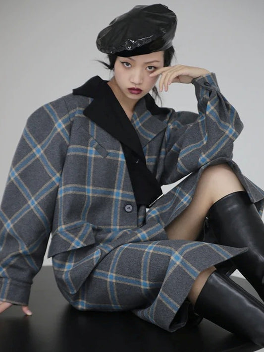 Contrast color silhouette wool plaid coat