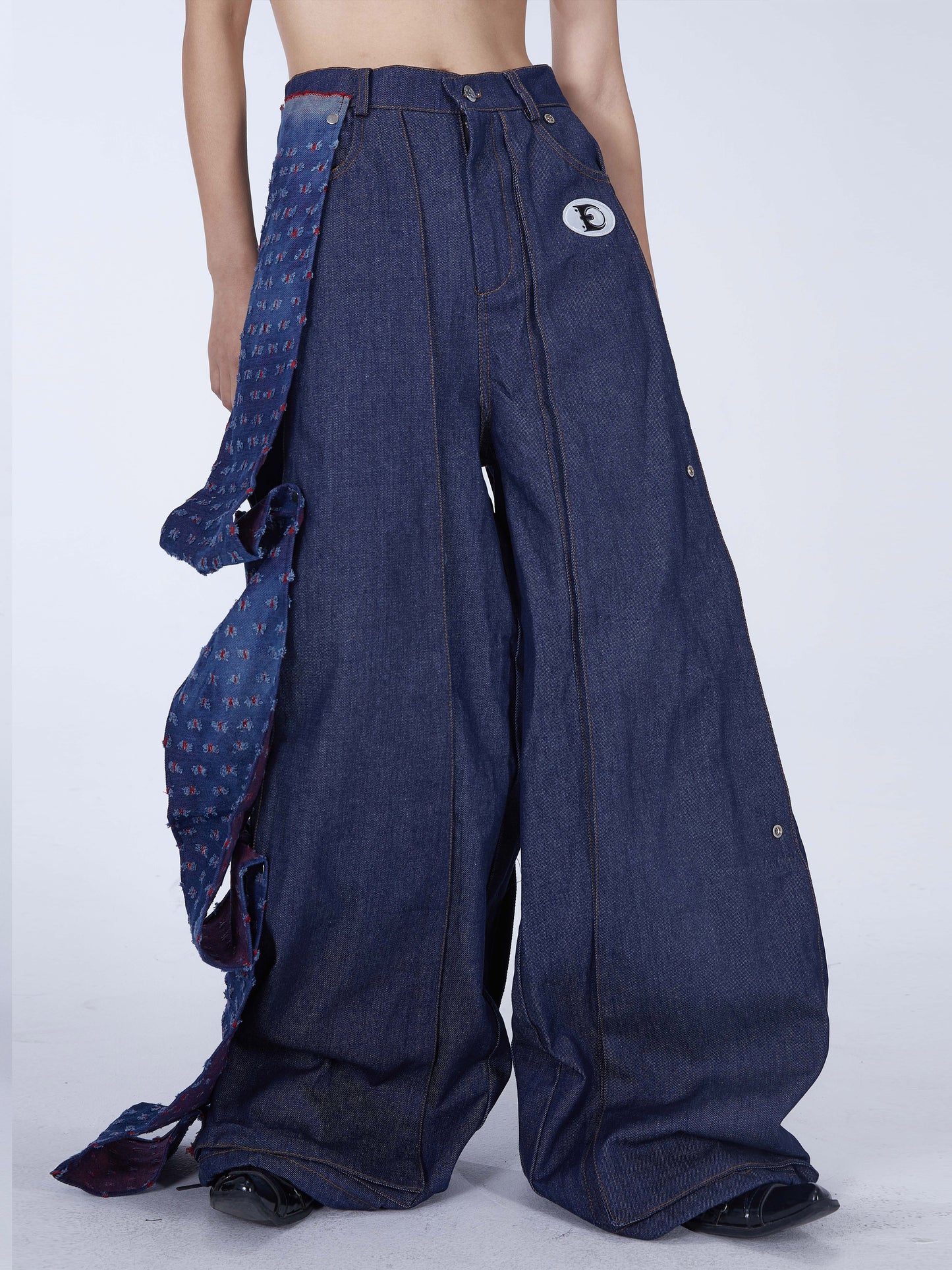 Multi-wear silhouette mopping pants