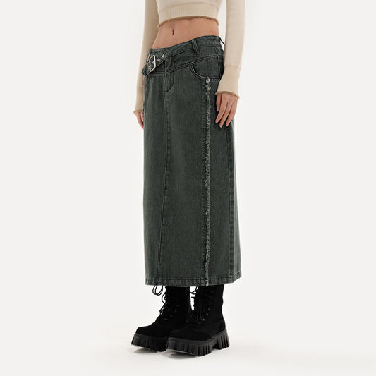 Slim A-line denim skirt