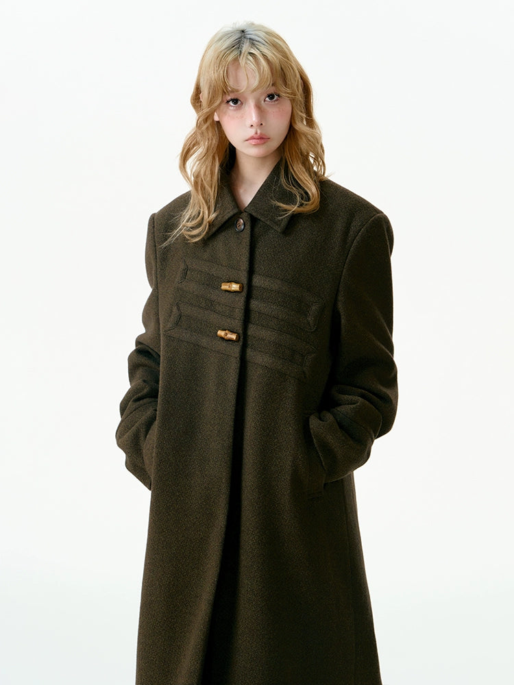 Bamboo buckle green and yellow coat