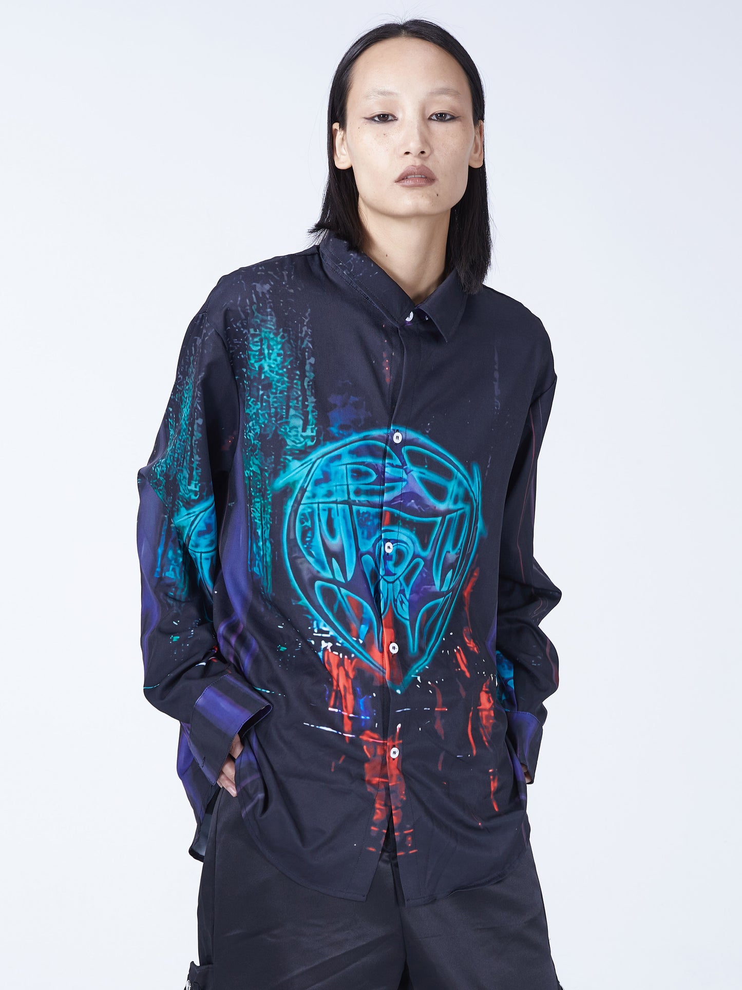 Black totem print oversize long sleeve shirt