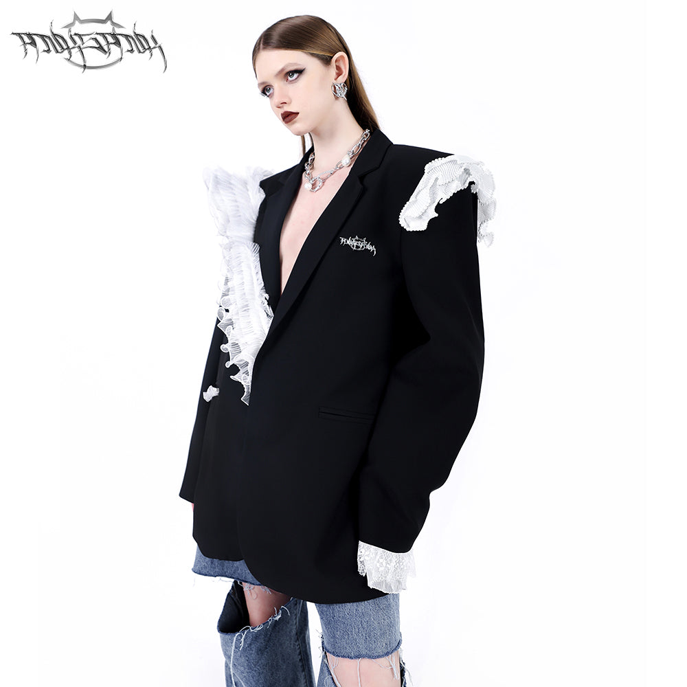 shoulder pads loose black jacket