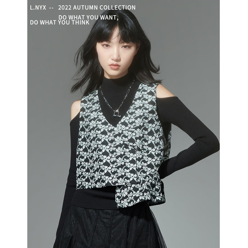 Jacquard Buckle Vest and Skirt